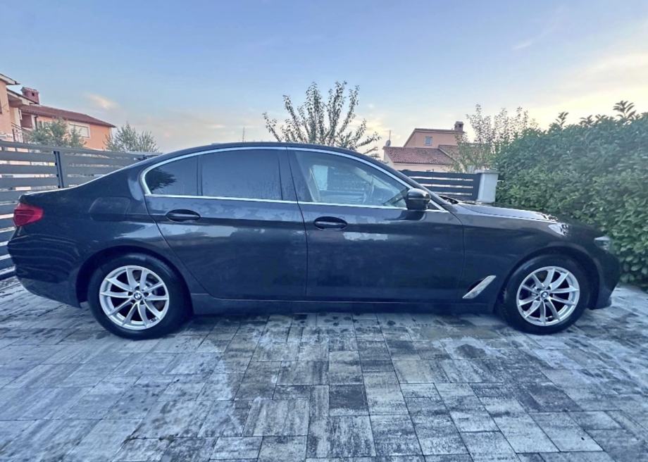 BMW serija 5 520d, fotografija 7