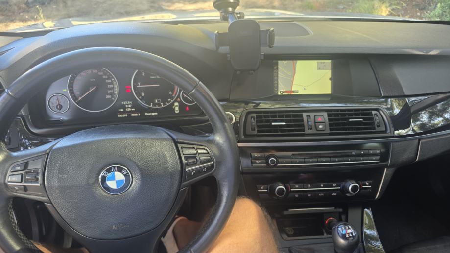 BMW serija 5 520d, fotografija 6