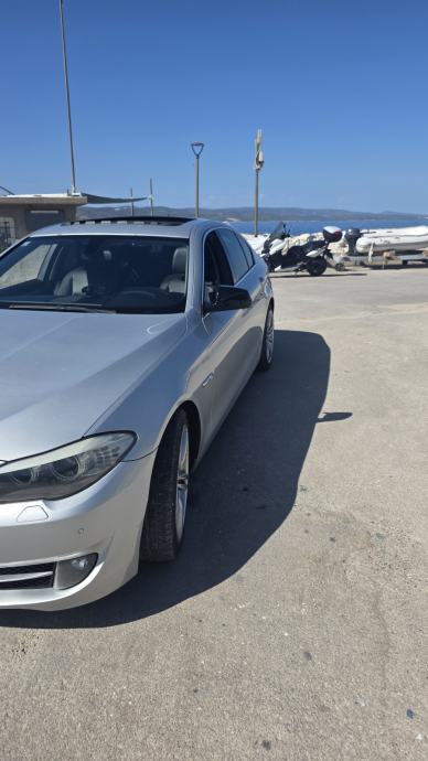 BMW serija 5 520d, fotografija 16