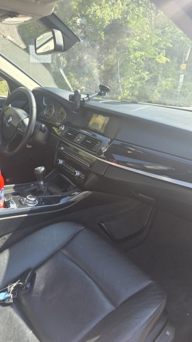 BMW serija 5 520d, fotografija 10