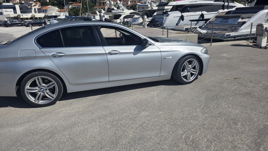 BMW serija 5 520d, fotografija 13