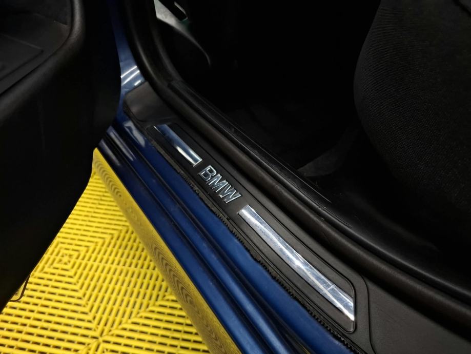 BMW serija 5 520d, fotografija 13
