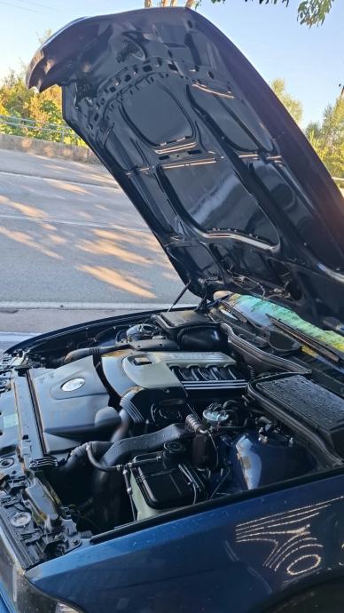 BMW serija 5 520d, fotografija 17
