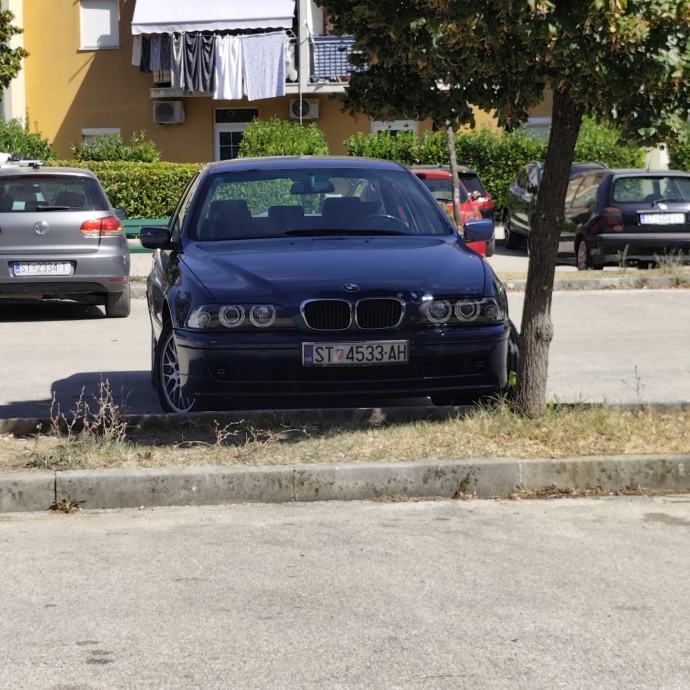 BMW serija 5 520d, fotografija 18