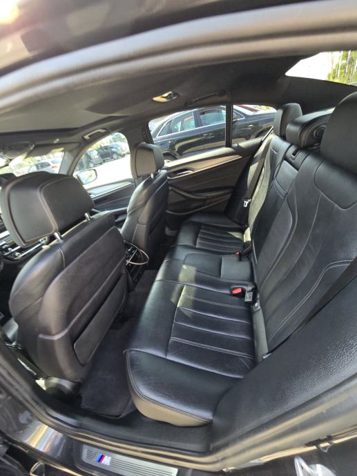 BMW 520d M Sport/Kamera 360/Automatik/Šiber/Koža/Radari/Keyless, fotografija 11