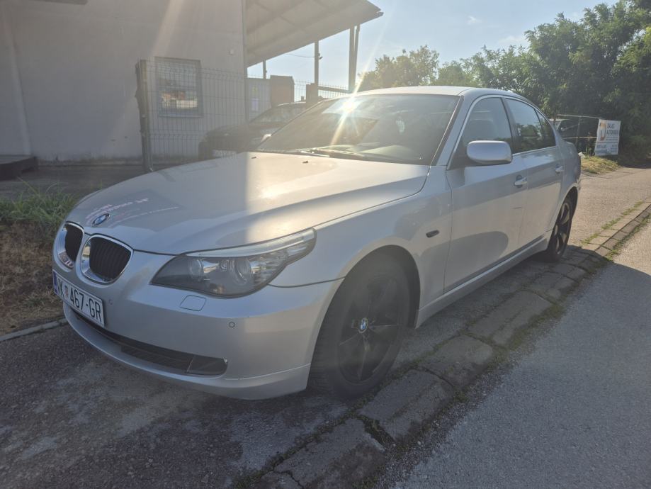 BMW serija 5 520d, fotografija 8