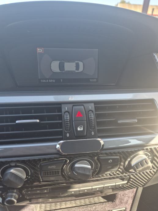 BMW serija 5 520d, fotografija 13