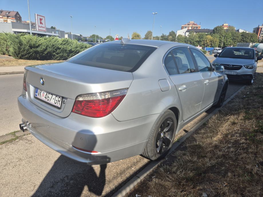 BMW serija 5 520d, fotografija 10