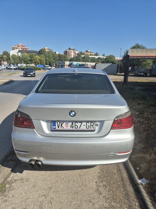 BMW serija 5 520d, fotografija 11