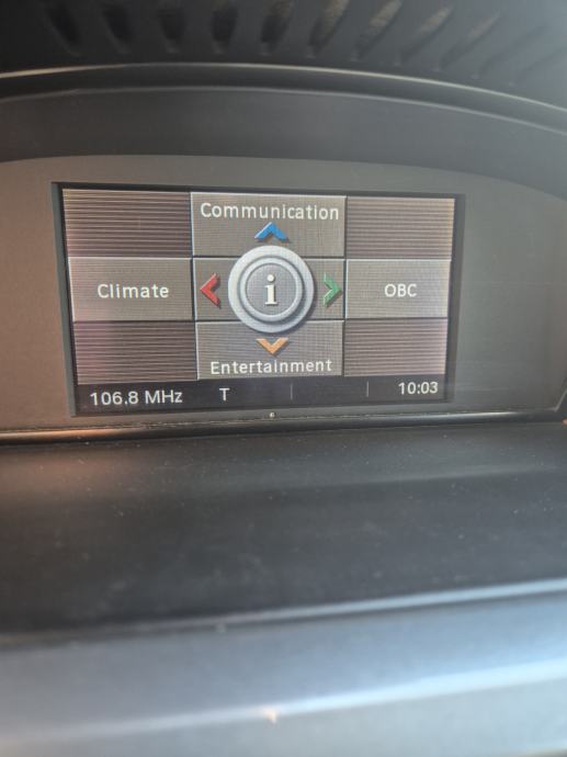 BMW serija 5 520d, fotografija 16