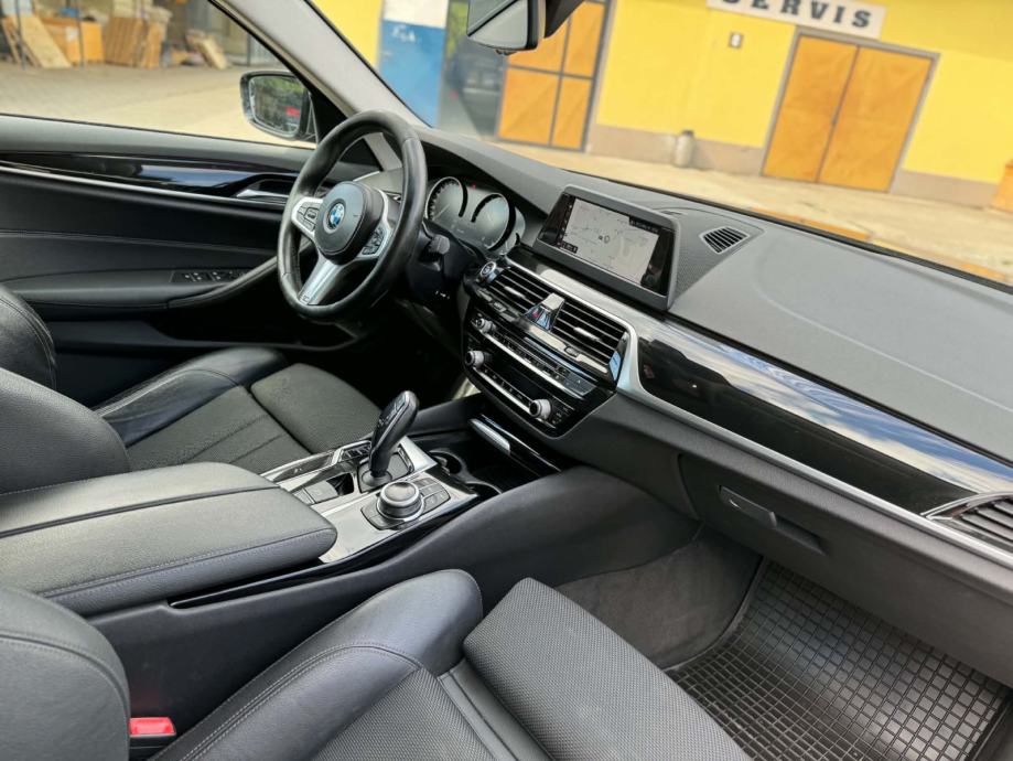 BMW serija 5 520d Sport Line *Koža, Navi, Automatik *Garancija 12 mj.*, fotografija 8