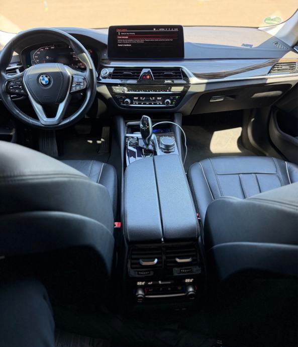 BMW serija 5 520d°VELIKA NAVI°VIRTUAL°AMBI°REG09/27°LEASING BEZ UČEŠĆA, fotografija 10