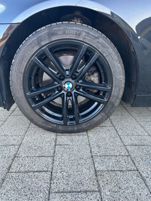 BMW Serija 5 520x-drve, fotografija 3