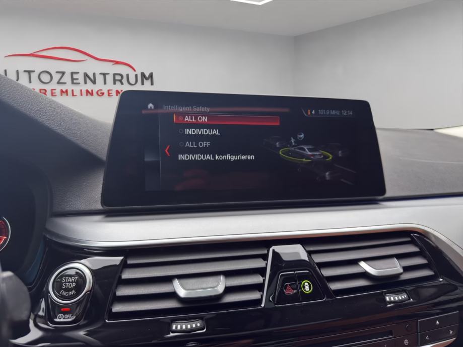 BMW serija 5 525d NAVI PROF. HUD ACC ŠIBER SOFTCLOSE ADAPTIV LED, fotografija 17