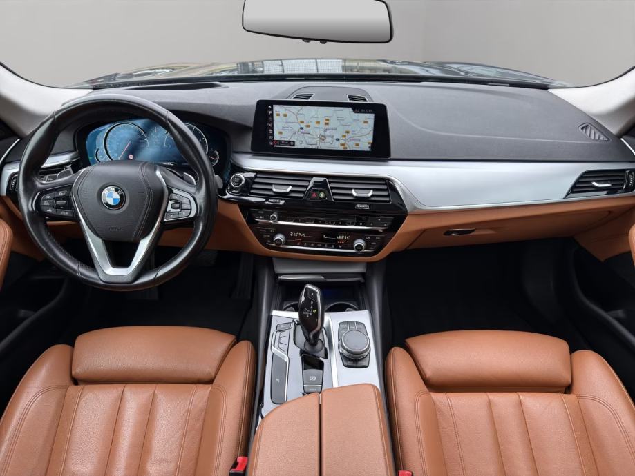 BMW serija 5 525d NAVI PROF. HUD ACC ŠIBER SOFTCLOSE ADAPTIV LED, fotografija 13