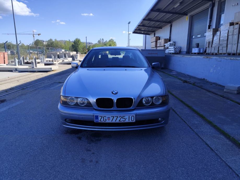 BMW serija 5 525i, fotografija 2