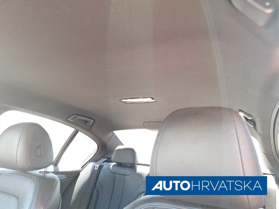 BMW SERIJA 5 530 E M-SPORT, 21.900,00 € - Akcija, fotografija 8