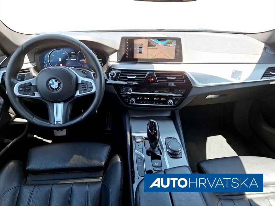 BMW SERIJA 5 530 E M-SPORT, 21.900,00 € - Akcija, fotografija 10