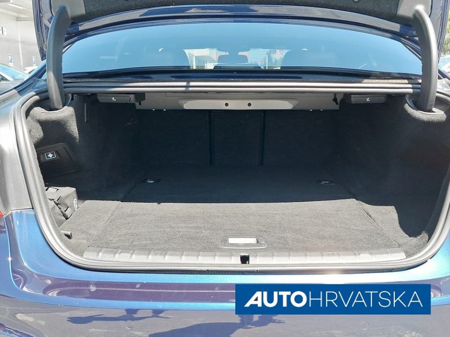 BMW SERIJA 5 530 E M-SPORT, 21.900,00 € - Akcija, fotografija 13