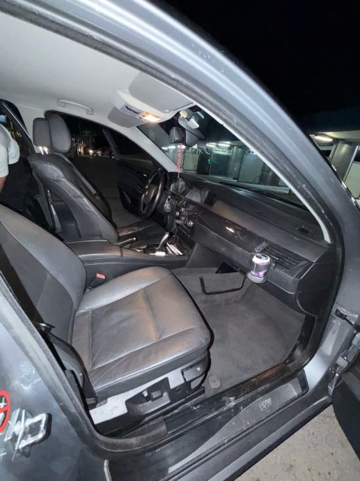 BMW serija 5 530d automatik, fotografija 9