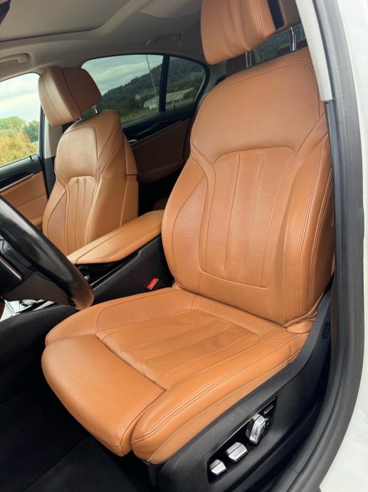 BMW serija 5 530d automatik, fotografija 8