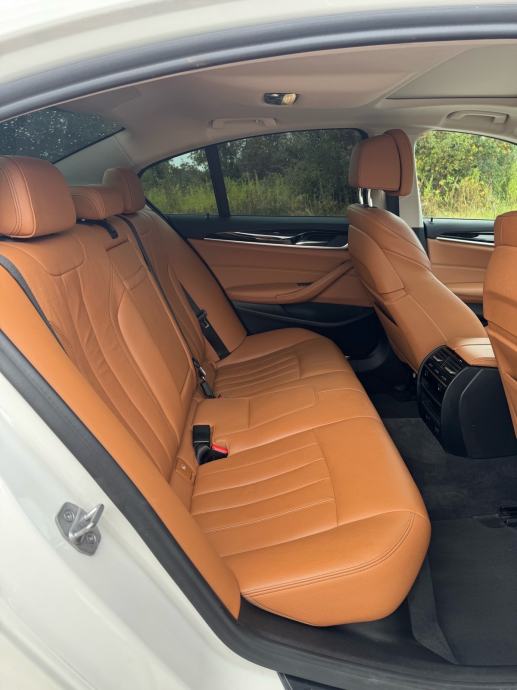 BMW serija 5 530d automatik, fotografija 11