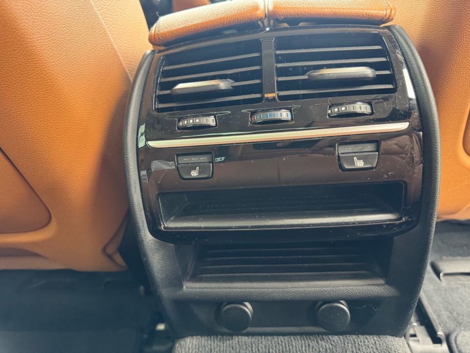 BMW serija 5 530d automatik, fotografija 12