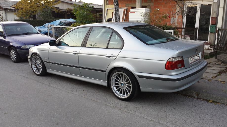 BMW5 E39 530d M paket 2001,automatik,169 tv navi, 2001 god.
