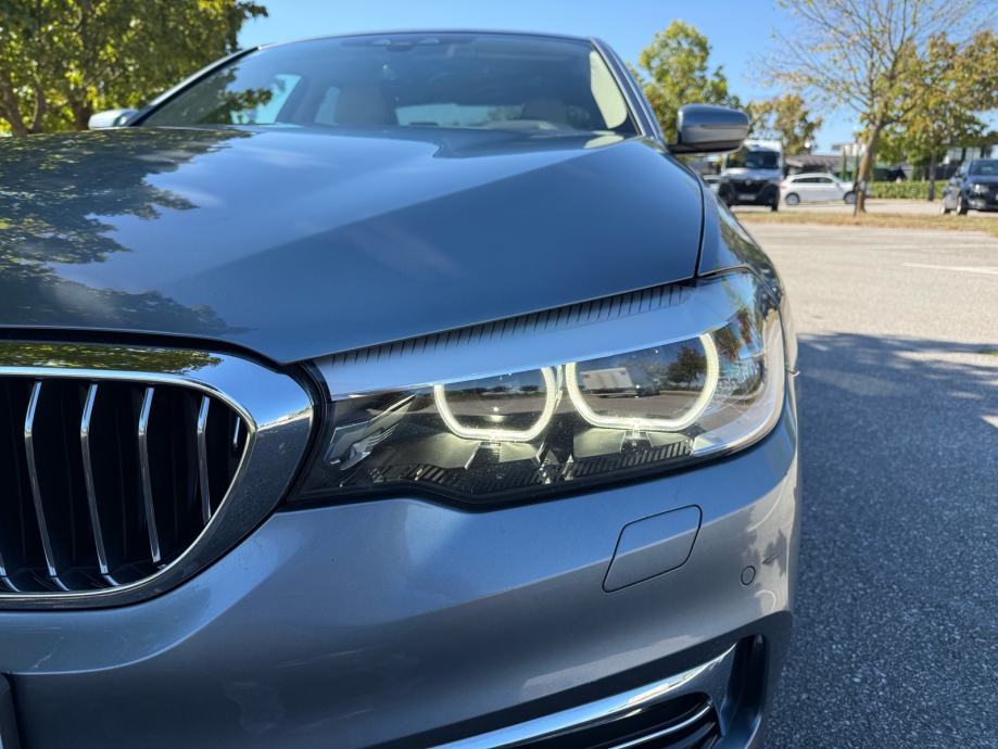 BMW serija 5 530d xdrive automatik, fotografija 2