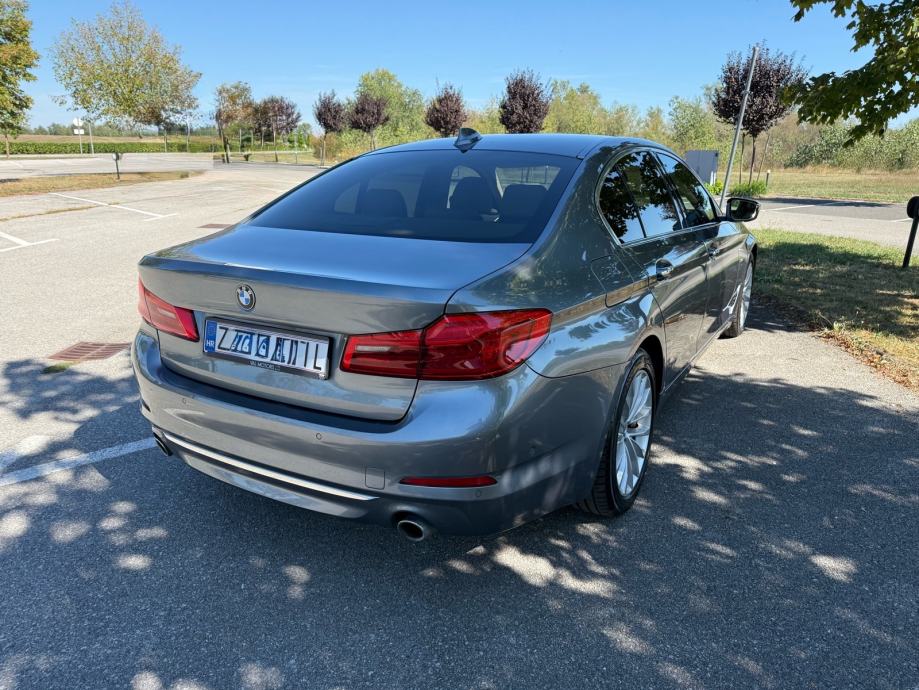 BMW serija 5 530d xdrive automatik, fotografija 3