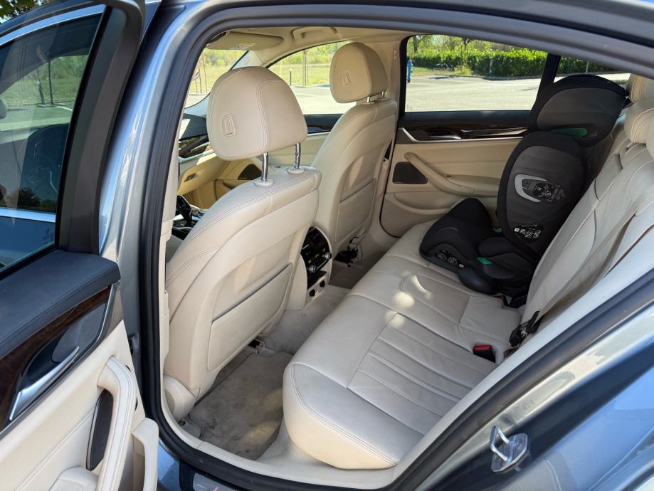 BMW serija 5 530d xdrive automatik, fotografija 9