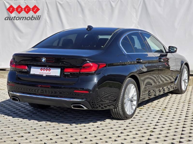 BMW SERIJA 5 530d xDrive, fotografija 4