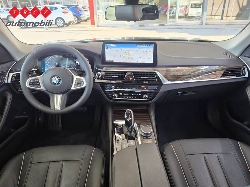 BMW SERIJA 5 530d xDrive, fotografija 8