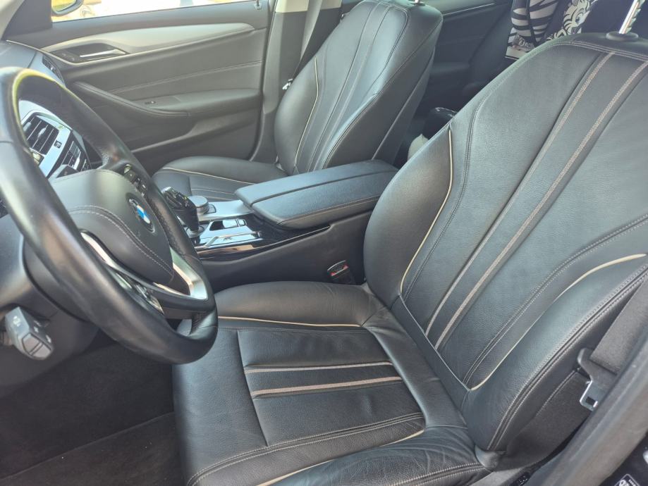 BMW serija 5 530e automatik, fotografija 11