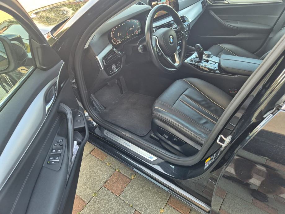 BMW serija 5 530e automatik, fotografija 10