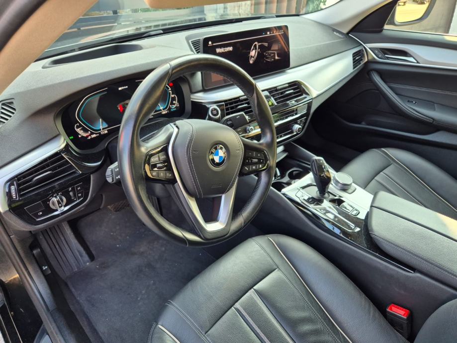 BMW serija 5 530e automatik, fotografija 16