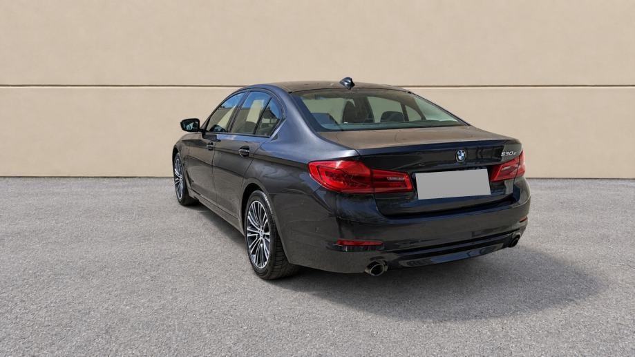 BMW serija 5 530e LEASING BEZ UČEŠĆA I BEZ JAMACA, fotografija 3