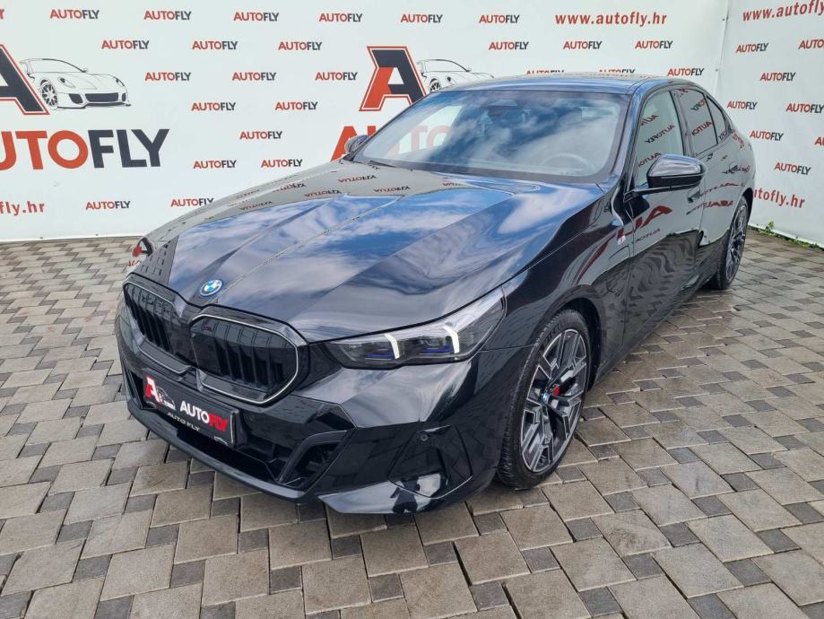 BMW serija 5 530e M-paket PRO, Shadow, 360kam, H/K, Iconic Grill, PDV, fotografija 3