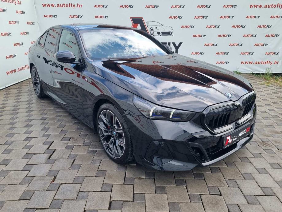 BMW serija 5 530e M-paket PRO, Shadow, 360kam, H/K, Iconic Grill, PDV, fotografija 9