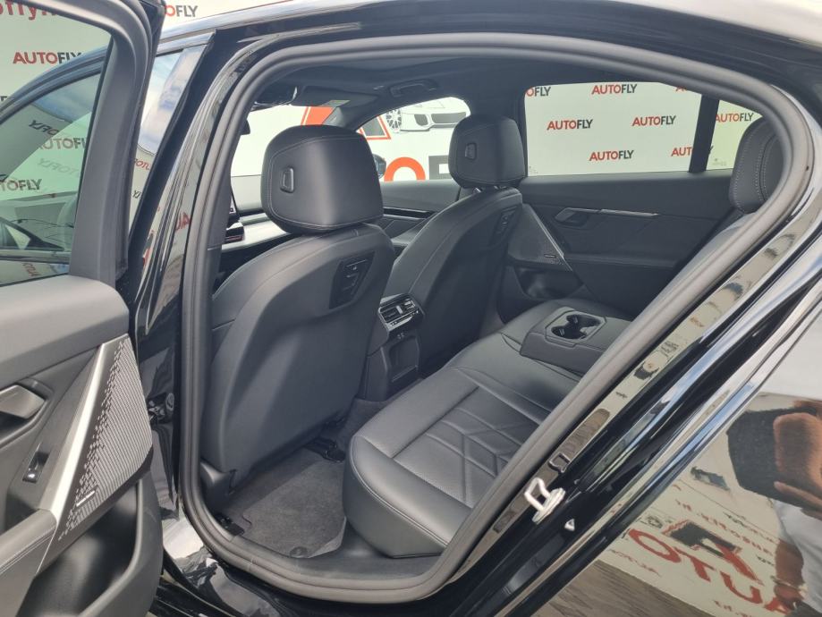 BMW serija 5 530e M-paket PRO, Shadow, 360kam, H/K, Iconic Grill, PDV, fotografija 14