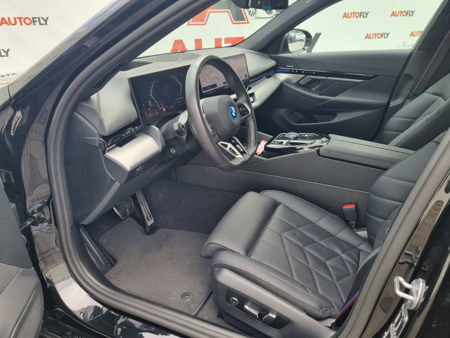 BMW serija 5 530e M-paket PRO, Shadow, 360kam, H/K, Iconic Grill, PDV, fotografija 16