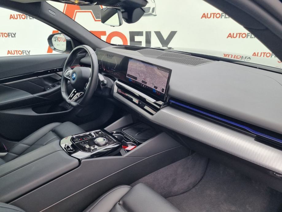 BMW serija 5 530e M-paket PRO, Shadow, 360kam, H/K, Iconic Grill, PDV, fotografija 19