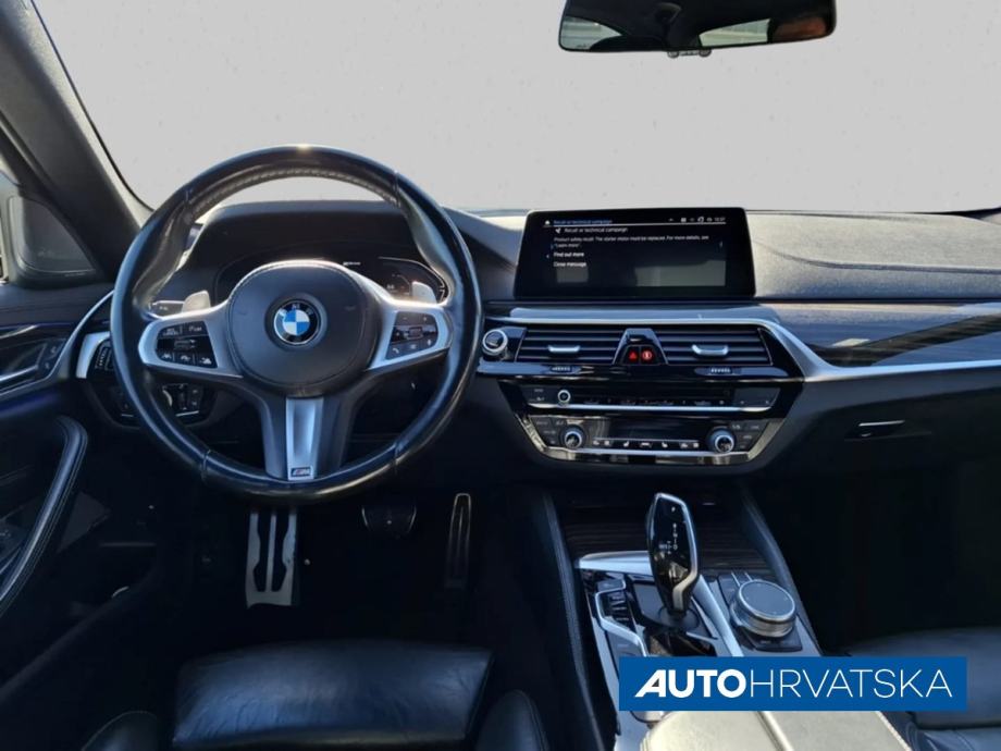 BMW SERIJA 5 530E M SPORT -USLUŽNA PRODAJA, 34.000,00 €, fotografija 12