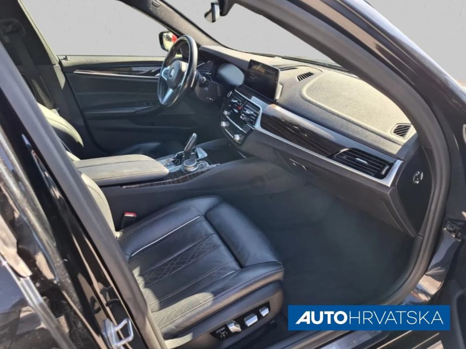 BMW SERIJA 5 530E M SPORT -USLUŽNA PRODAJA, 34.000,00 €, fotografija 19