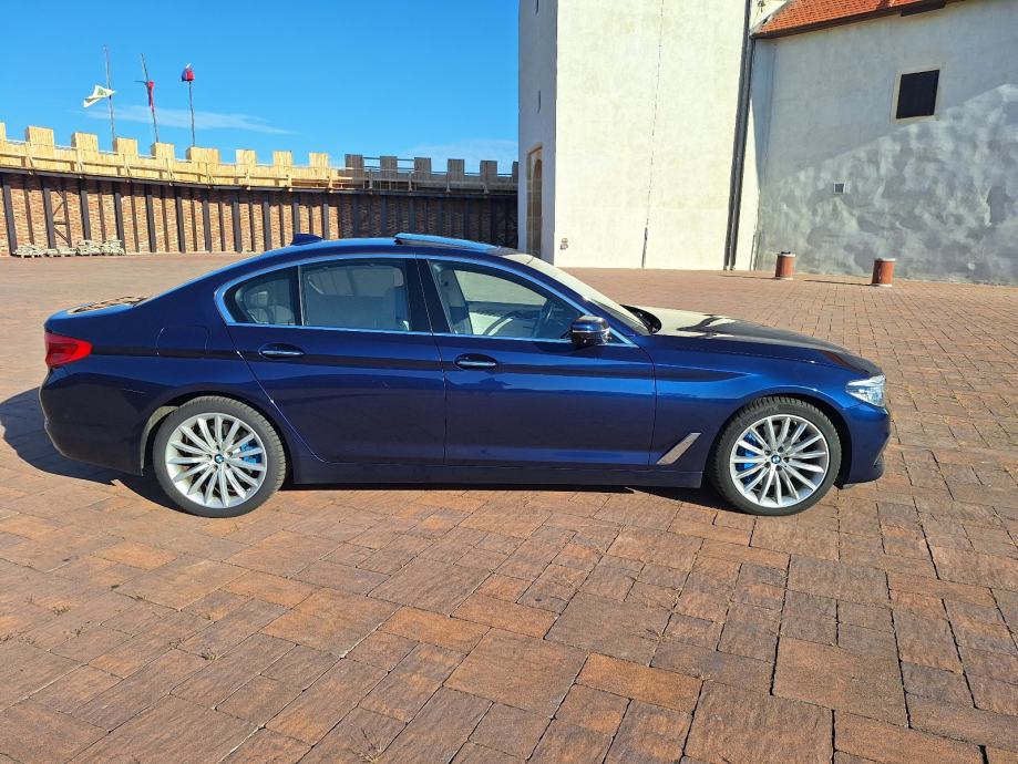 BMW serija 5 540d Xdrive individual, mog. full, kao nov, mog zamjena, fotografija 4