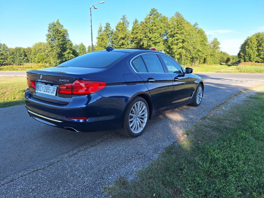 BMW serija 5 540d Xdrive individual, mog. full, kao nov, mog zamjena, fotografija 8
