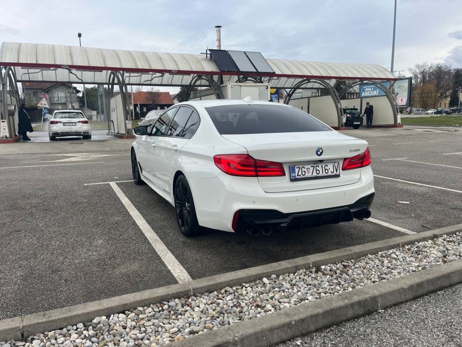 BMW serija 5 540i, fotografija 3