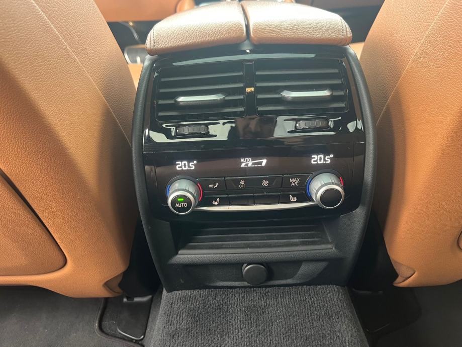 BMW serija 5 540i, fotografija 9