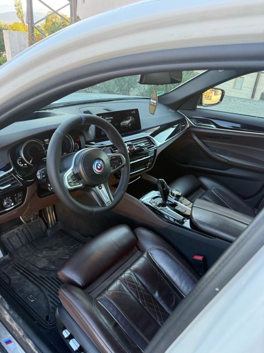 BMW serija 5 540i xdrive, fotografija 18