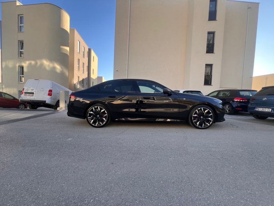 BMW serija 5 550e automatik, fotografija 2